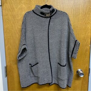 Cejon Black and Ivory Herringbone Knit Poncho with Toggle Closure. NWT